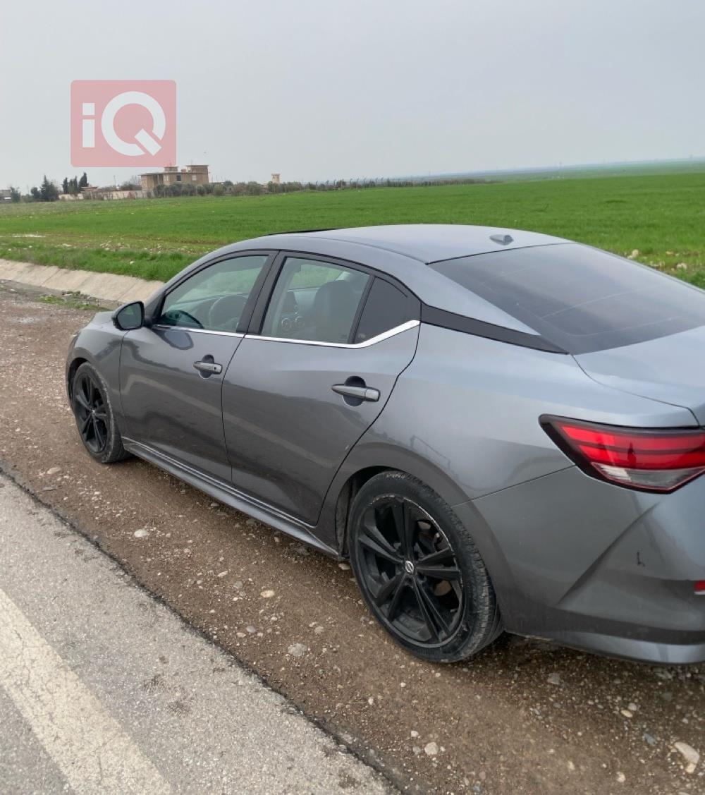 نيسان سنترا